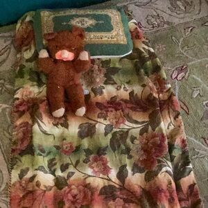 🌹Royal Sateen Brocade Euro Sham Pillow 44 X 26 Red Floral w/Gold Rope Trim